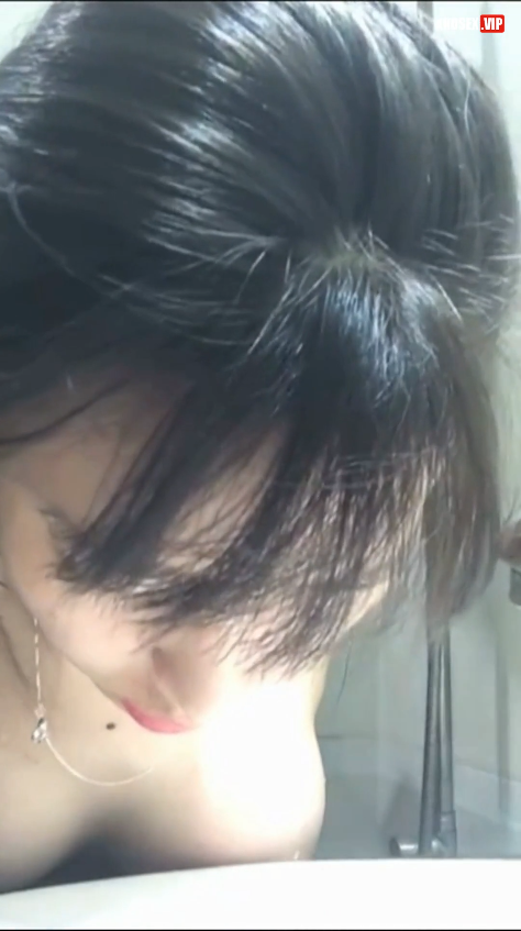 Địt từ nhà tắm ra tới giường
